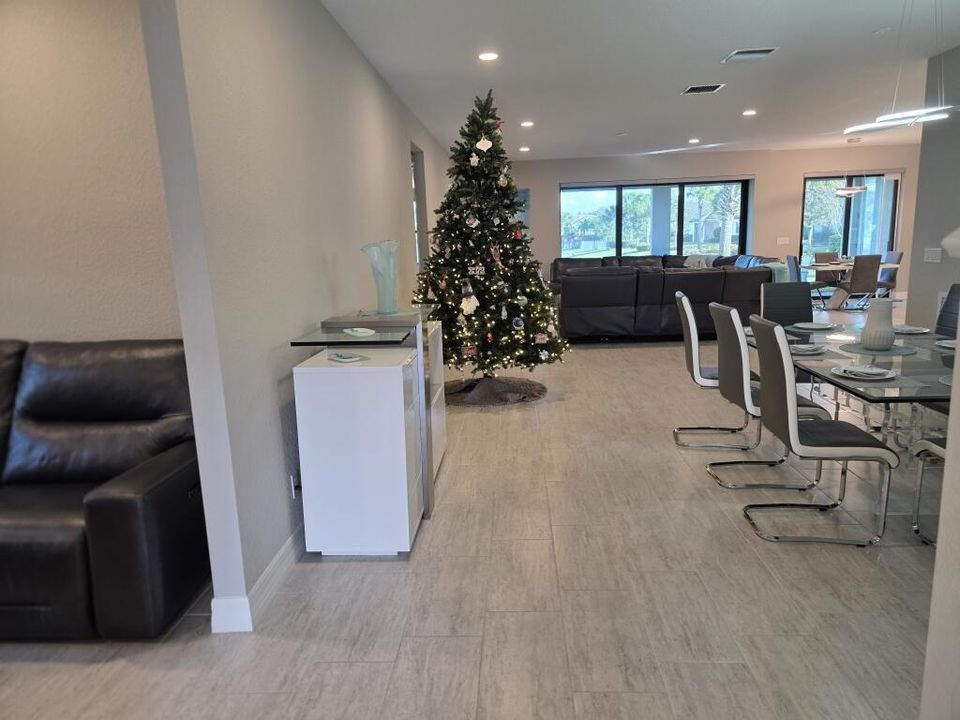 05-Living Area