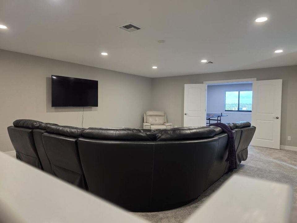 51-Upstairs Loft
