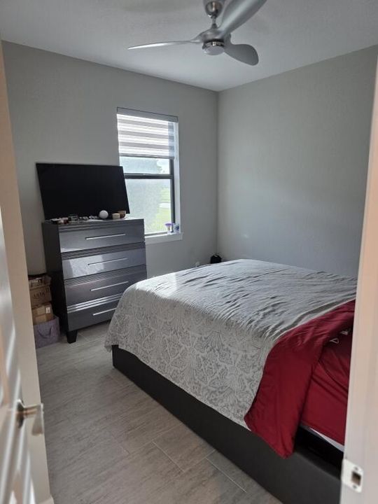 42-Third Bedroom w bath