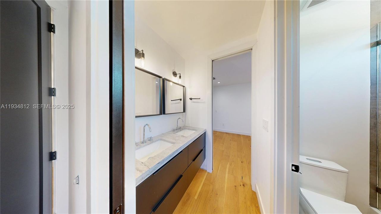 For Rent: $5,800 (3 beds, 2 baths, 1676 Square Feet)