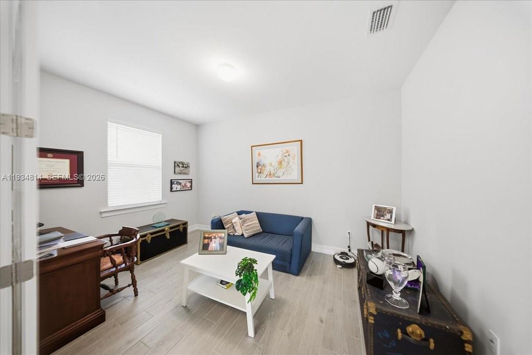 For Sale: $510,000 (2 beds, 2 baths, 1496 Square Feet)