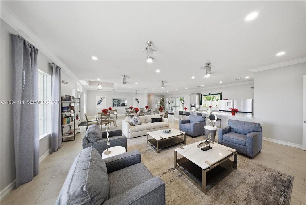 For Sale: $510,000 (2 beds, 2 baths, 1496 Square Feet)