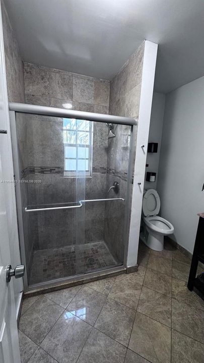 For Sale: $819,000 (2 beds, 1 baths, 1373 Square Feet)