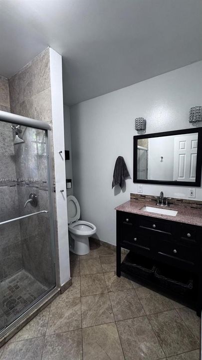 For Sale: $819,000 (2 beds, 1 baths, 1373 Square Feet)