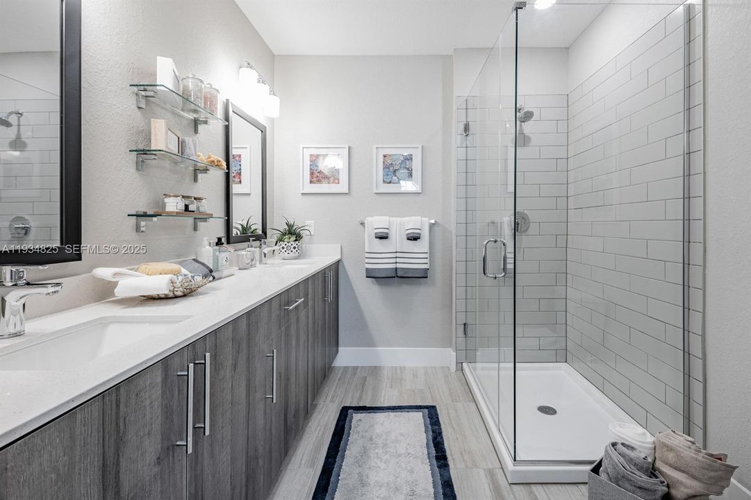 For Rent: $2,695 (2 beds, 2 baths, 0 Square Feet)