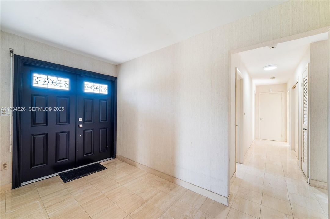 For Sale: $850,000 (4 beds, 2 baths, 1785 Square Feet)