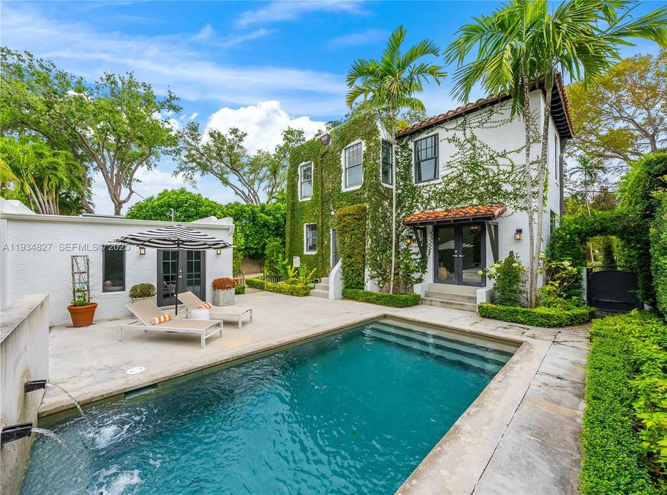 На продажу: $3,375,000 (4 спален, 3 ванн, 2672 Квадратных фут)