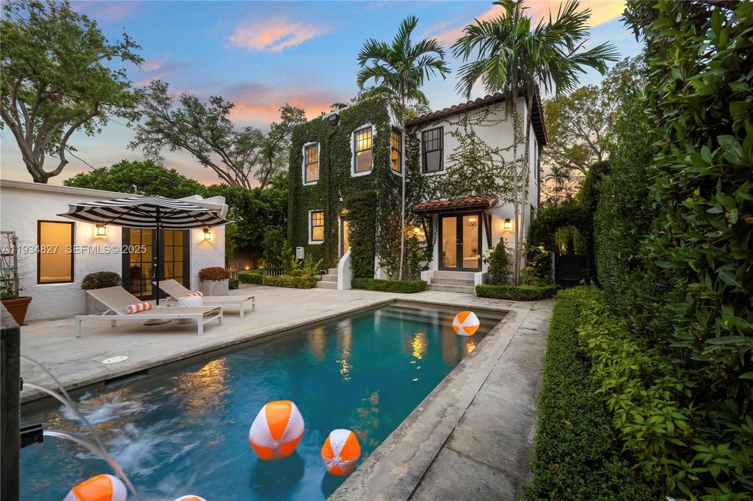 На продажу: $3,375,000 (4 спален, 3 ванн, 2672 Квадратных фут)