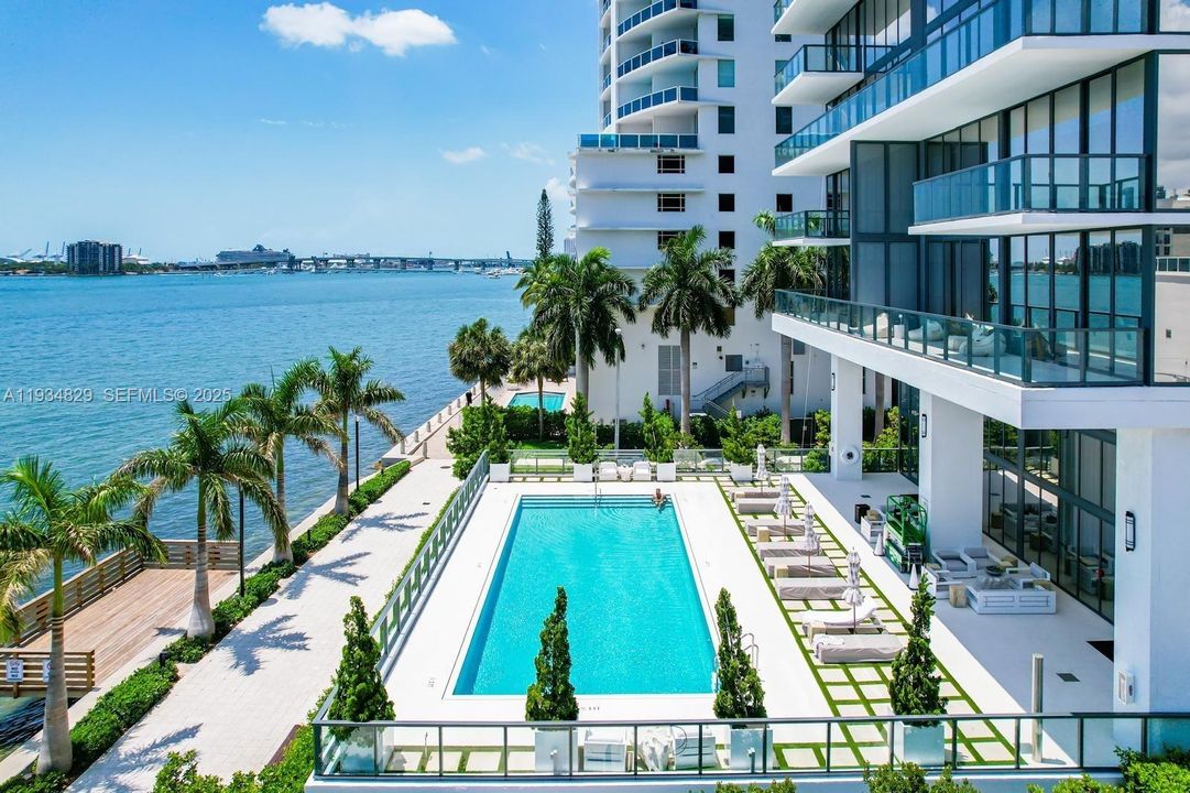 For Rent: $25,000 (3 beds, 3 baths, 2631 Square Feet)