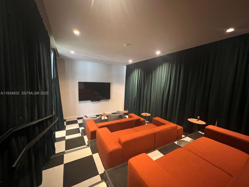 En Venta: $890,000 (2 camas, 2 baños, 0 Pies cuadrados)