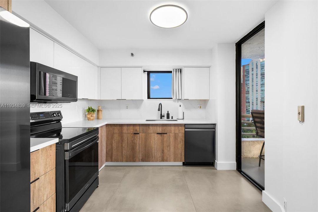 For Rent: $4,400 (2 beds, 2 baths, 1271 Square Feet)