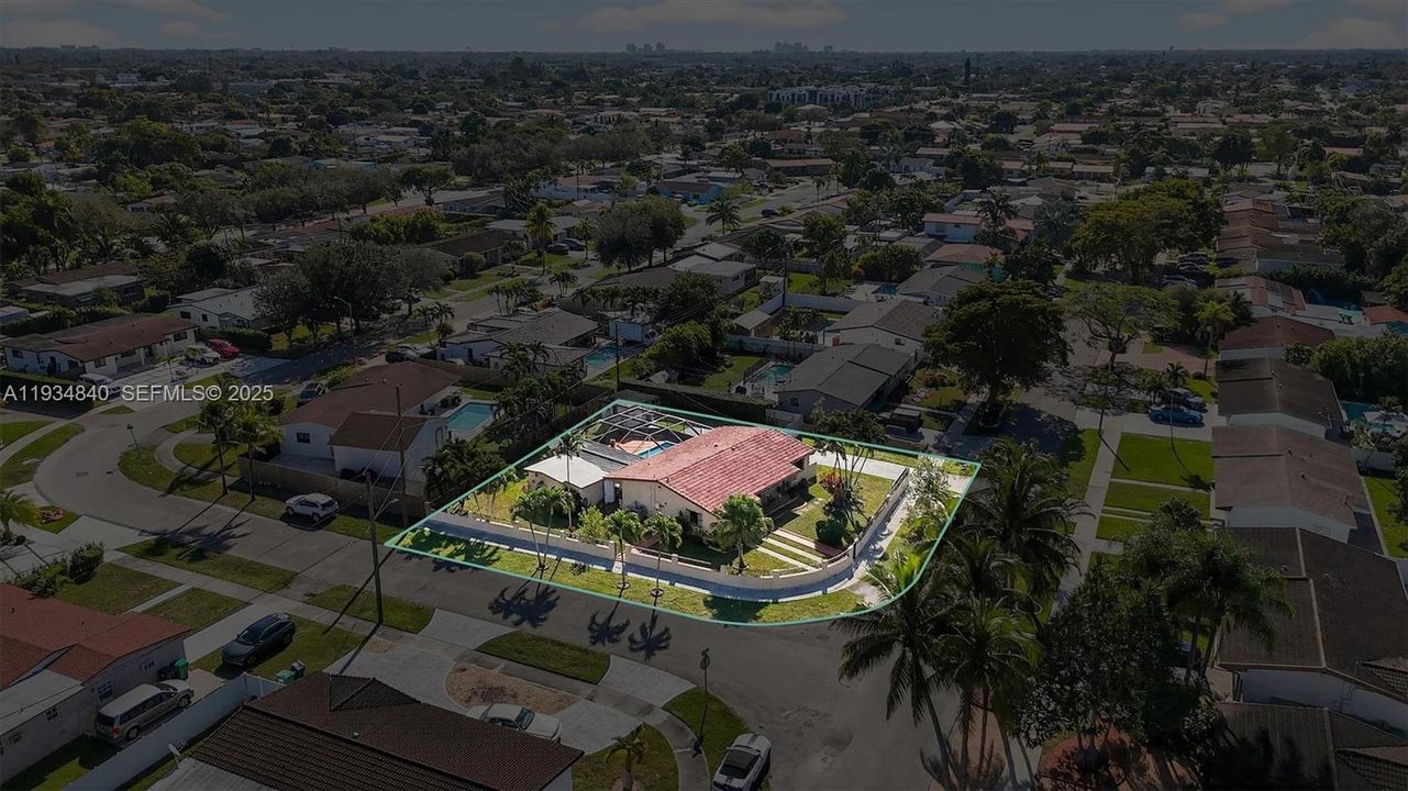 For Sale: $799,000 (3 beds, 2 baths, 1685 Square Feet)