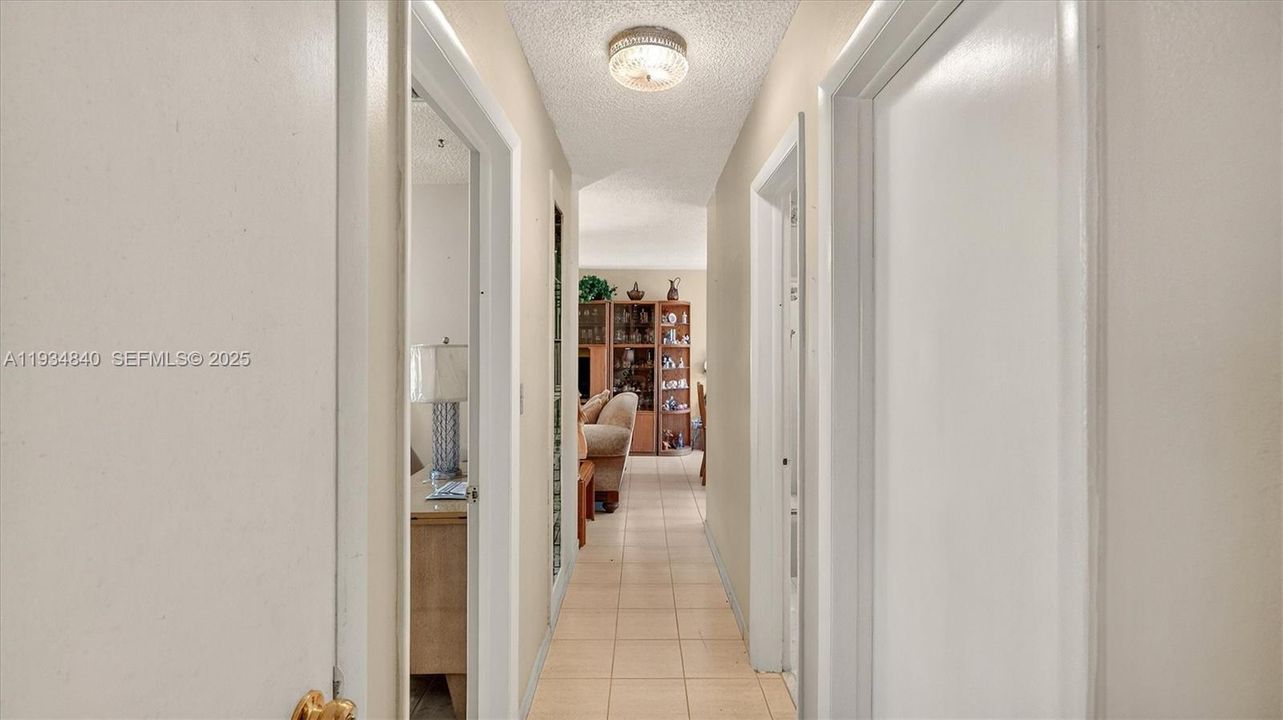 For Sale: $799,000 (3 beds, 2 baths, 1685 Square Feet)