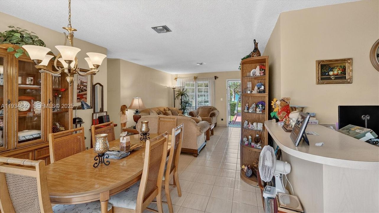 For Sale: $799,000 (3 beds, 2 baths, 1685 Square Feet)