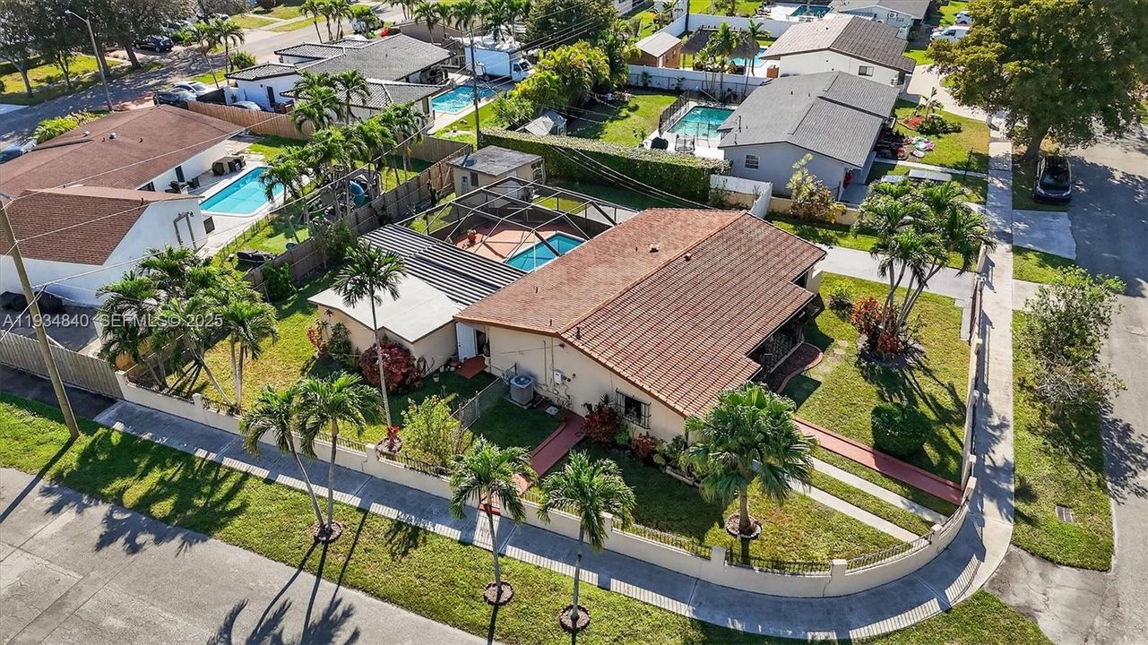 For Sale: $799,000 (3 beds, 2 baths, 1685 Square Feet)