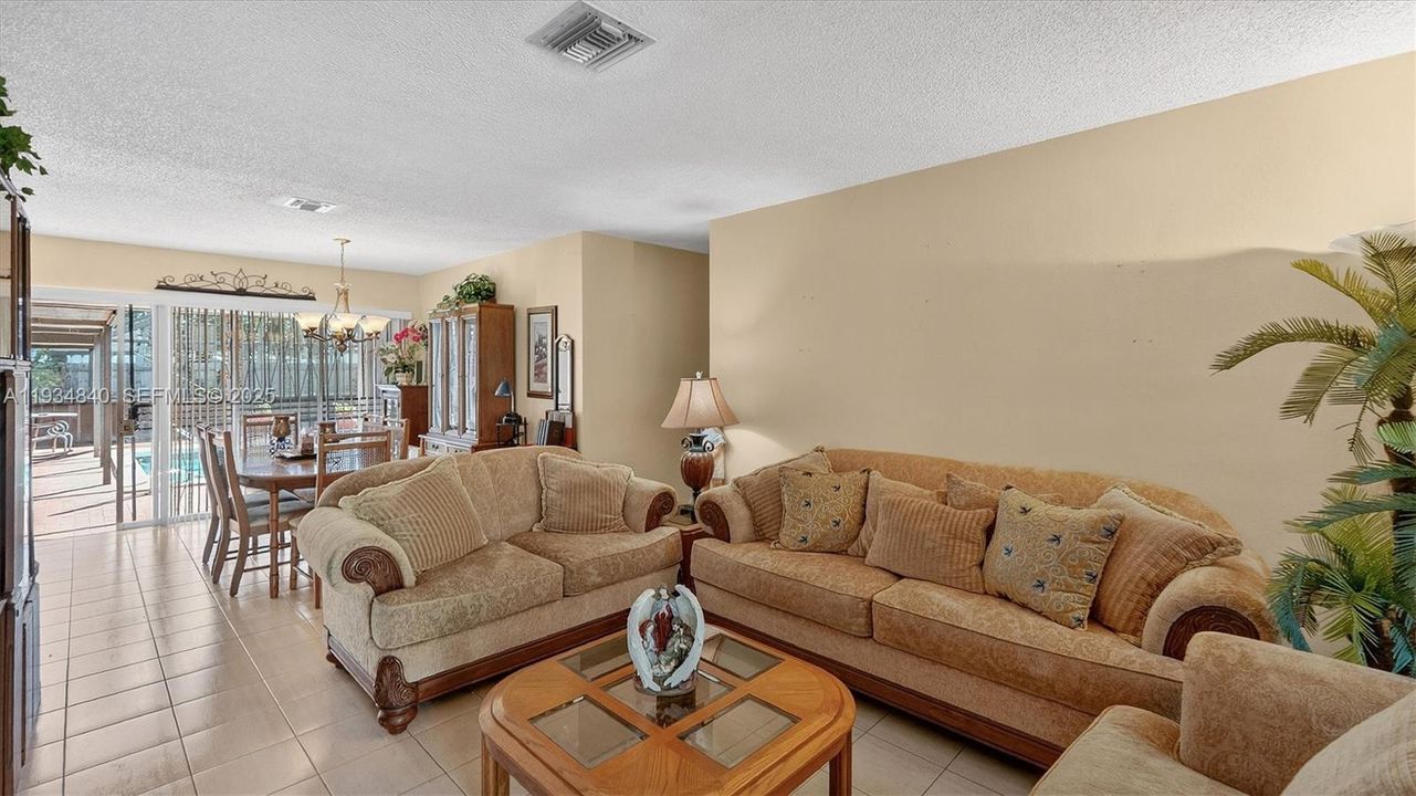 For Sale: $799,000 (3 beds, 2 baths, 1685 Square Feet)