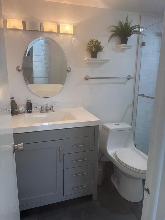 待售: $355,000 (2 贝兹, 2 浴室, 1005 平方英尺)