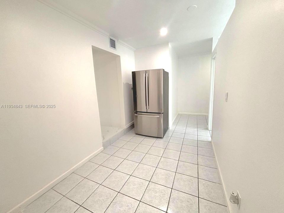 En Renta: $2,500 (2 camas, 1 baños, 2450 Pies cuadrados)