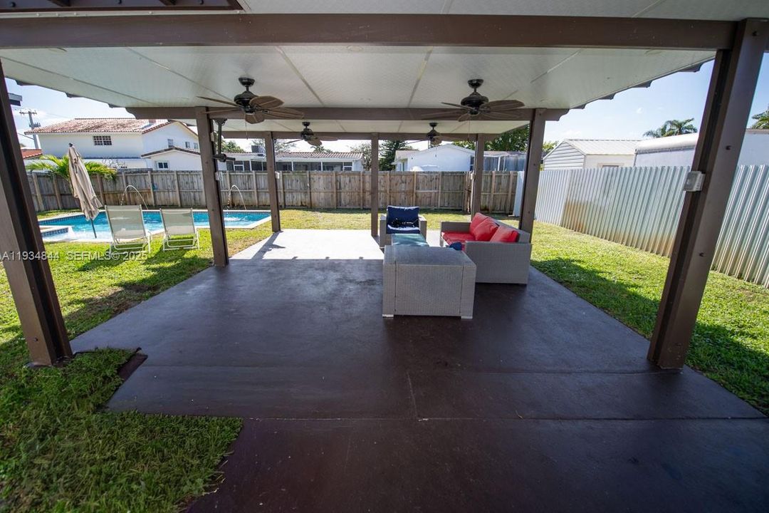 For Sale: $760,000 (4 beds, 2 baths, 2156 Square Feet)