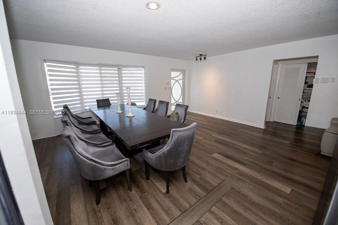 For Sale: $760,000 (4 beds, 2 baths, 2156 Square Feet)