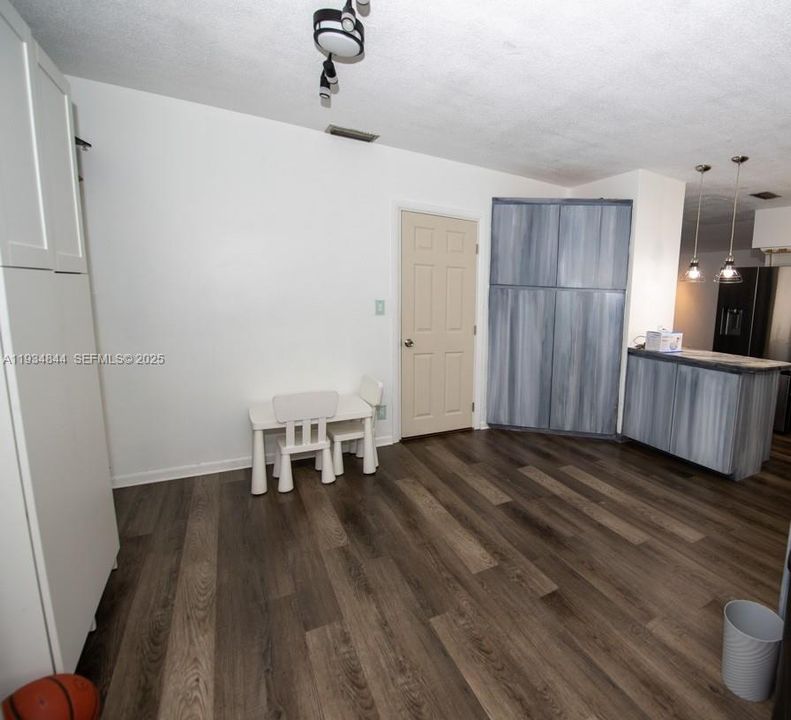 For Sale: $760,000 (4 beds, 2 baths, 2156 Square Feet)