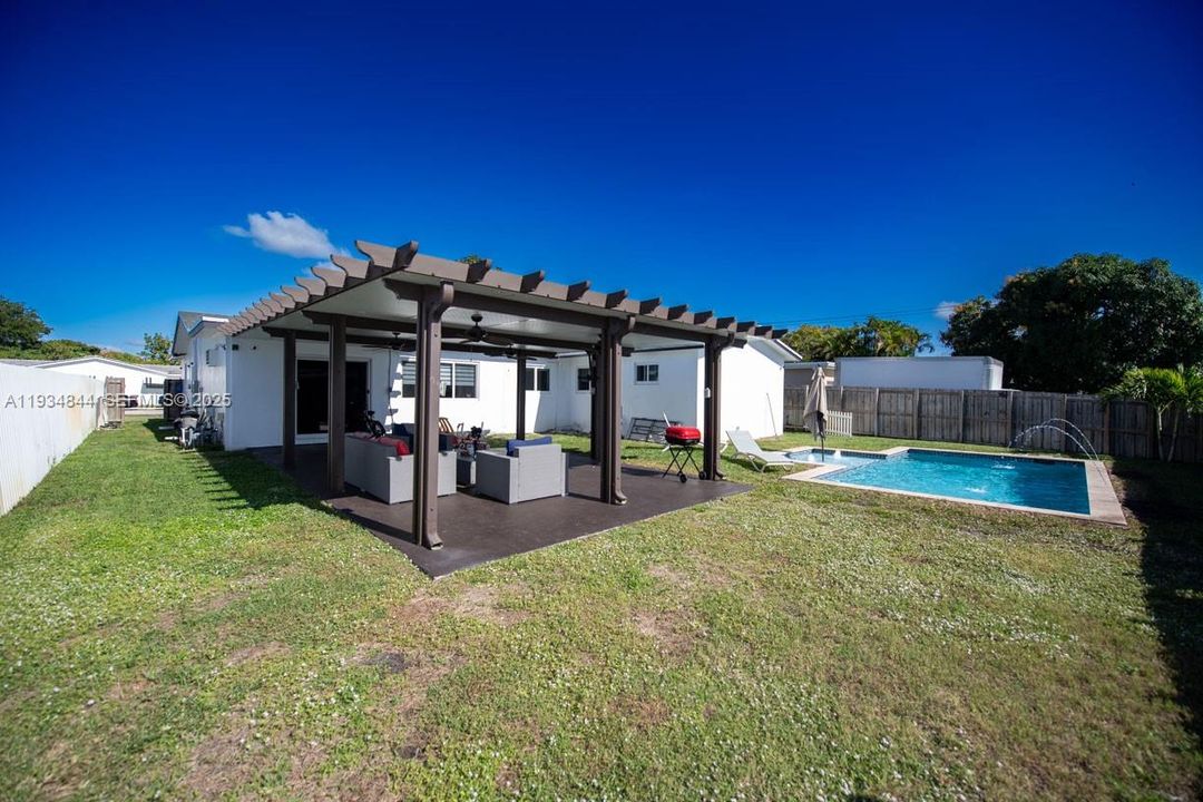 For Sale: $760,000 (4 beds, 2 baths, 2156 Square Feet)