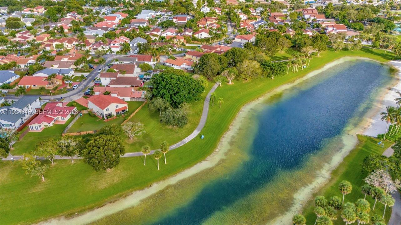 На продажу: $449,999 (3 спален, 2 ванн, 1450 Квадратных фут)