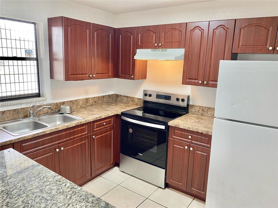 En Venta: $130,000 (2 camas, 1 baños, 880 Pies cuadrados)