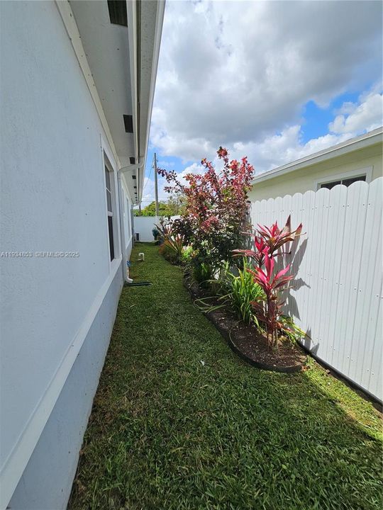 For Sale: $619,000 (3 beds, 2 baths, 1722 Square Feet)