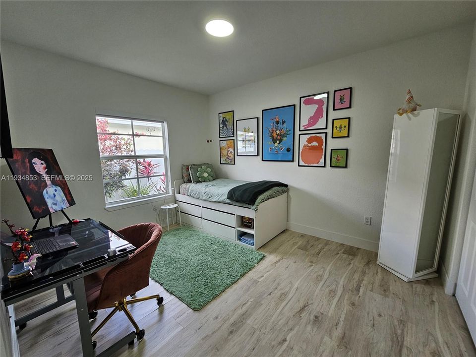 For Sale: $619,000 (3 beds, 2 baths, 1722 Square Feet)