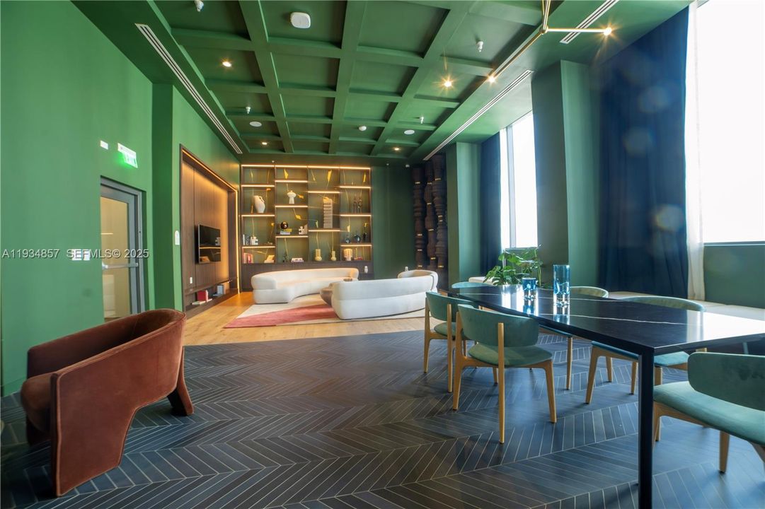 На продажу: $599,900 (1 спален, 1 ванн, 630 Квадратных фут)