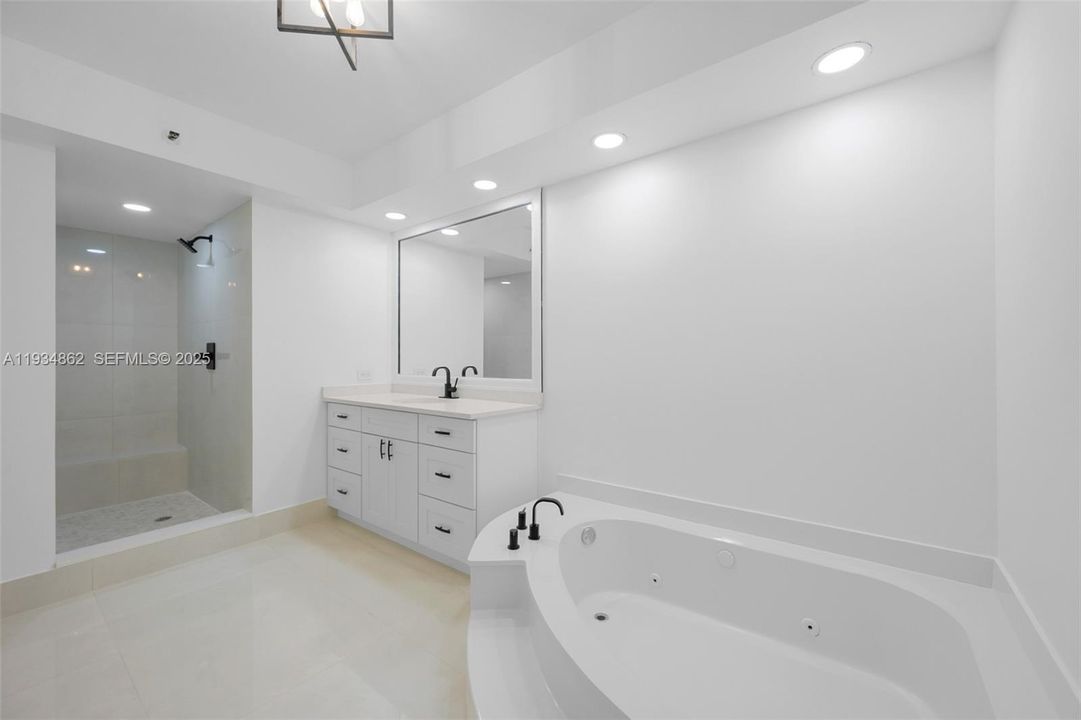 For Sale: $750,000 (3 beds, 2 baths, 1800 Square Feet)