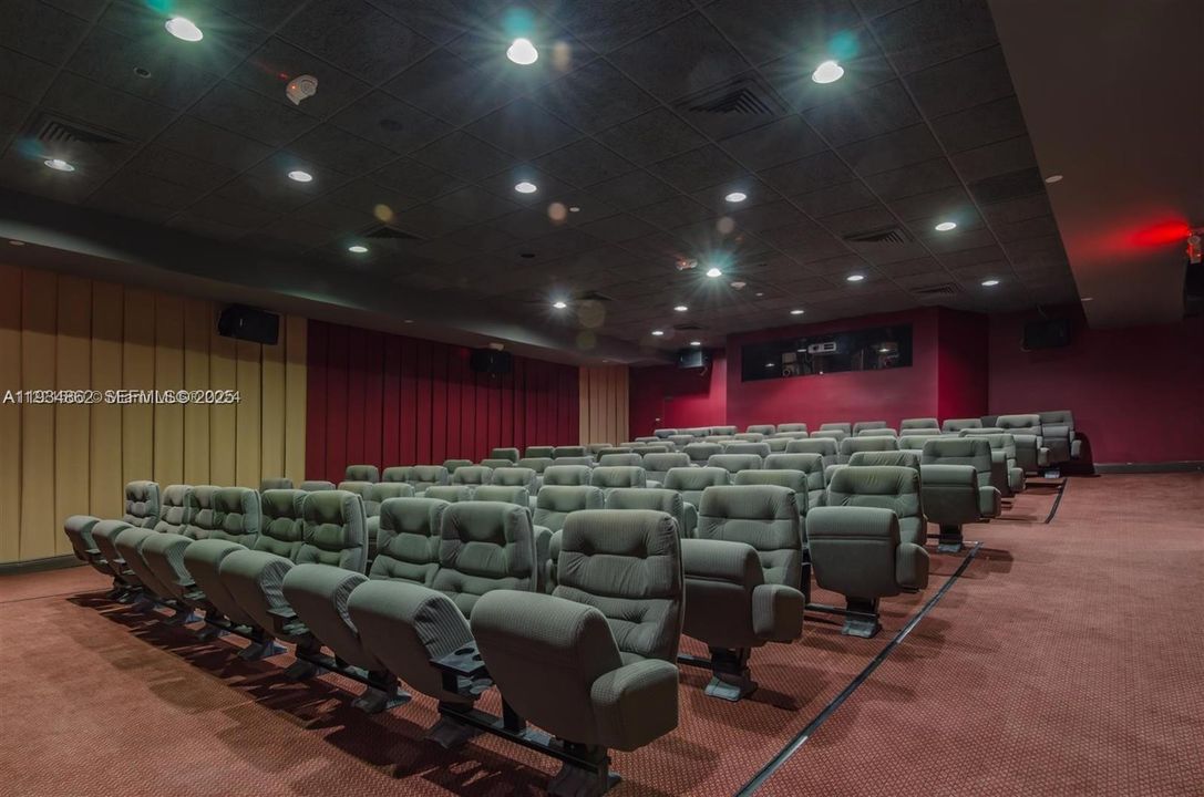 For Sale: $750,000 (3 beds, 2 baths, 1800 Square Feet)