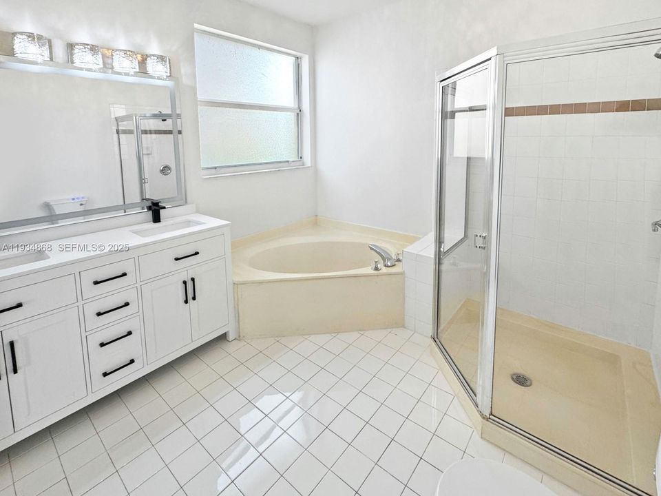 Recientemente alquilado: $3,550 (3 camas, 2 baños, 1701 Pies cuadrados)