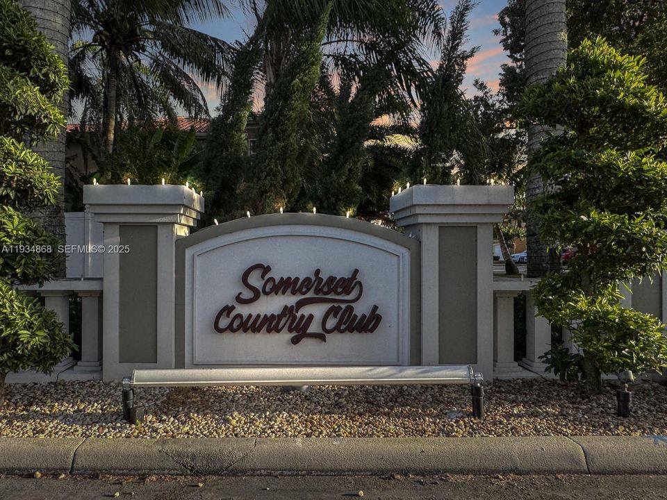 Recientemente alquilado: $3,550 (3 camas, 2 baños, 1701 Pies cuadrados)