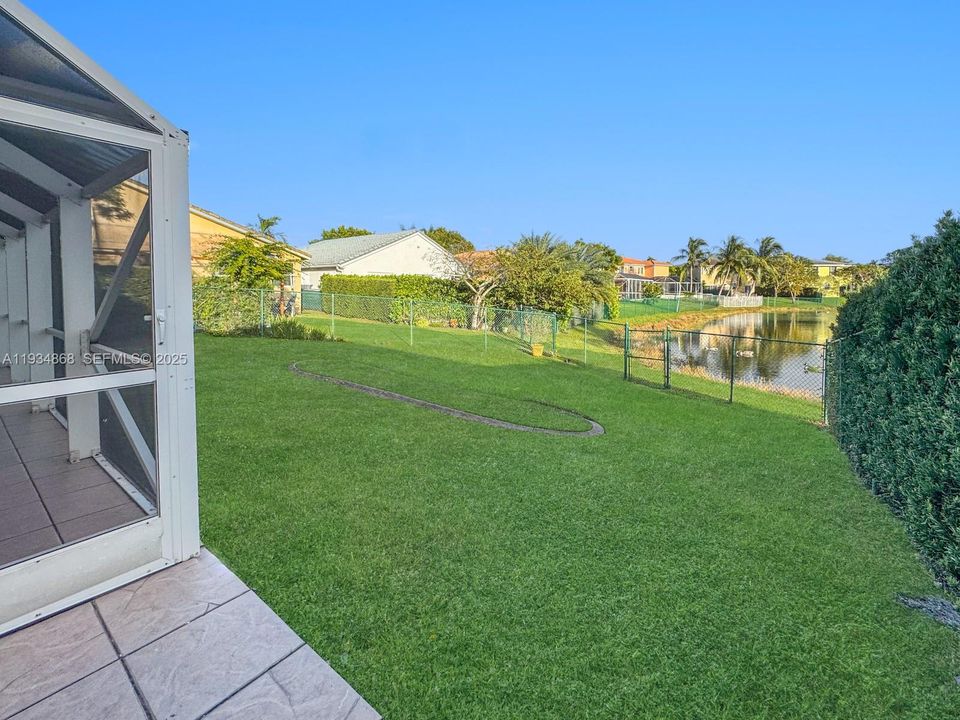 Recientemente alquilado: $3,550 (3 camas, 2 baños, 1701 Pies cuadrados)