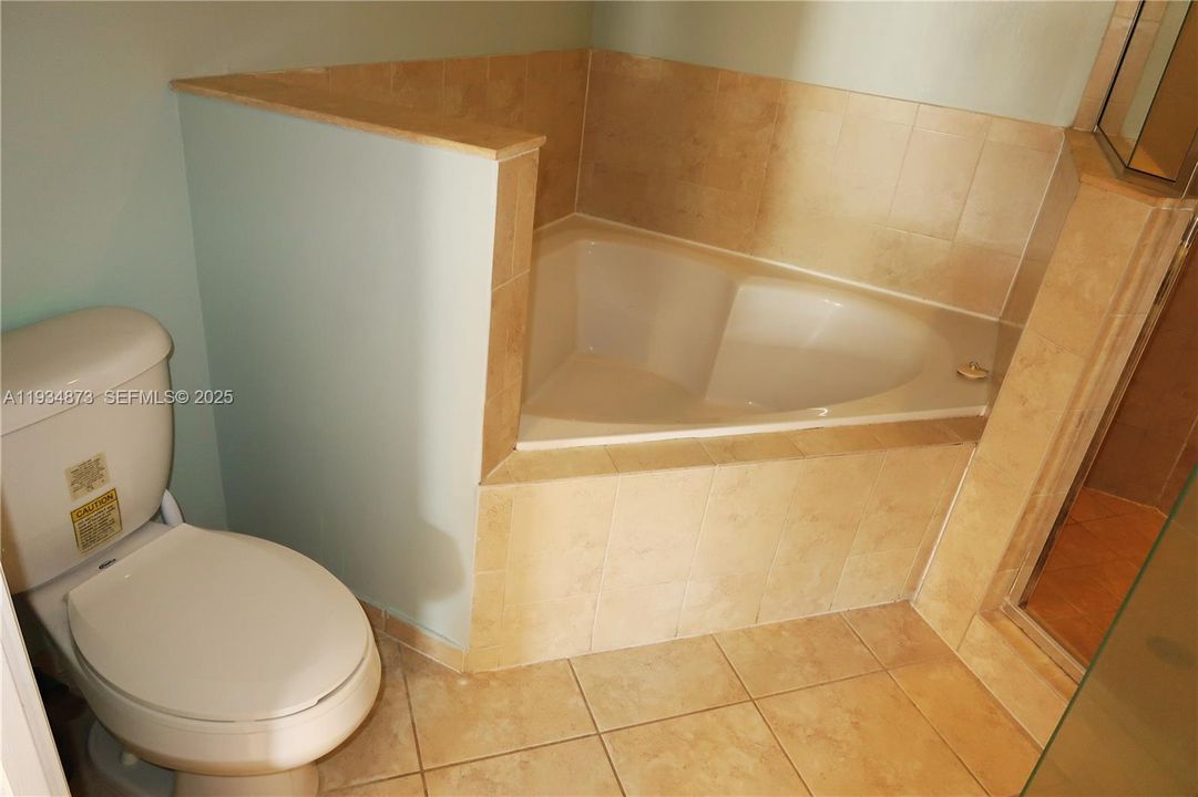 В аренду: $3,300 (4 спален, 3 ванн, 1736 Квадратных фут)