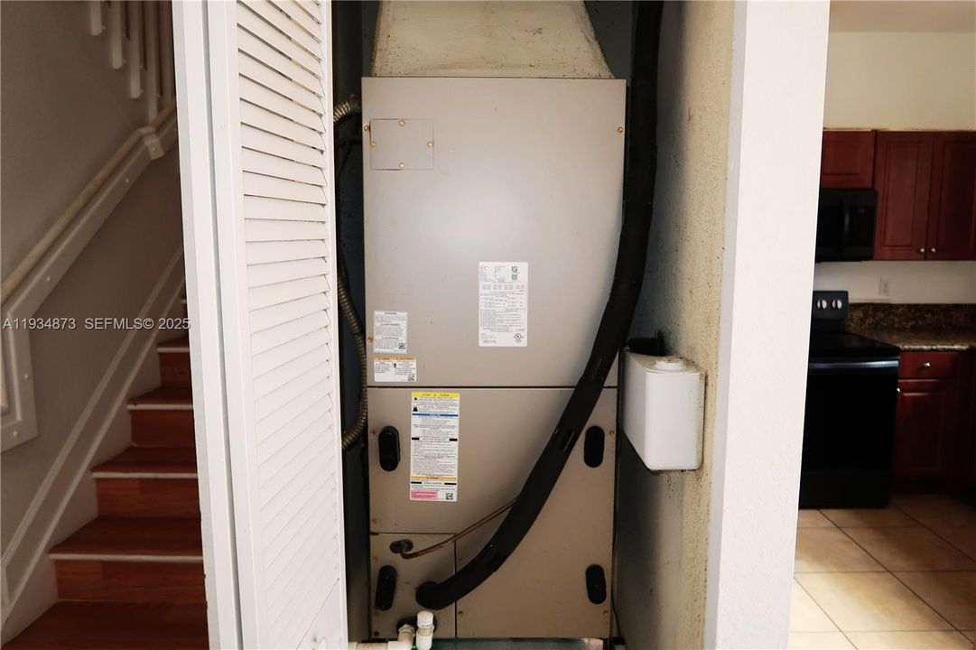 В аренду: $3,300 (4 спален, 3 ванн, 1736 Квадратных фут)