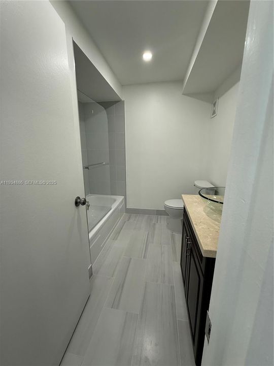 En Renta: $2,400 (2 camas, 2 baños, 1106 Pies cuadrados)