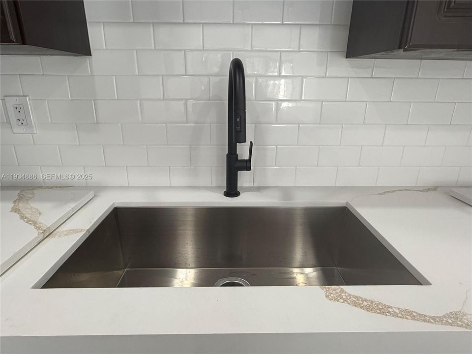 En Renta: $2,400 (2 camas, 2 baños, 1106 Pies cuadrados)