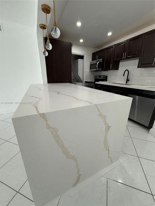 En Renta: $2,400 (2 camas, 2 baños, 1106 Pies cuadrados)