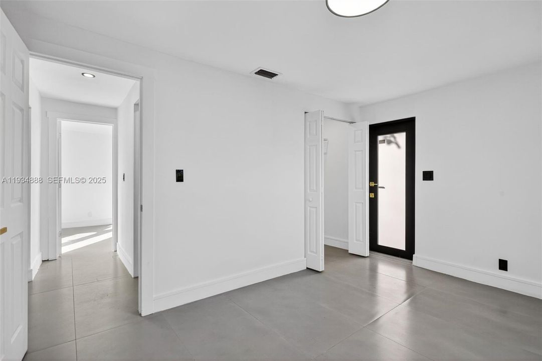 For Sale: $500,000 (3 beds, 2 baths, 1309 Square Feet)