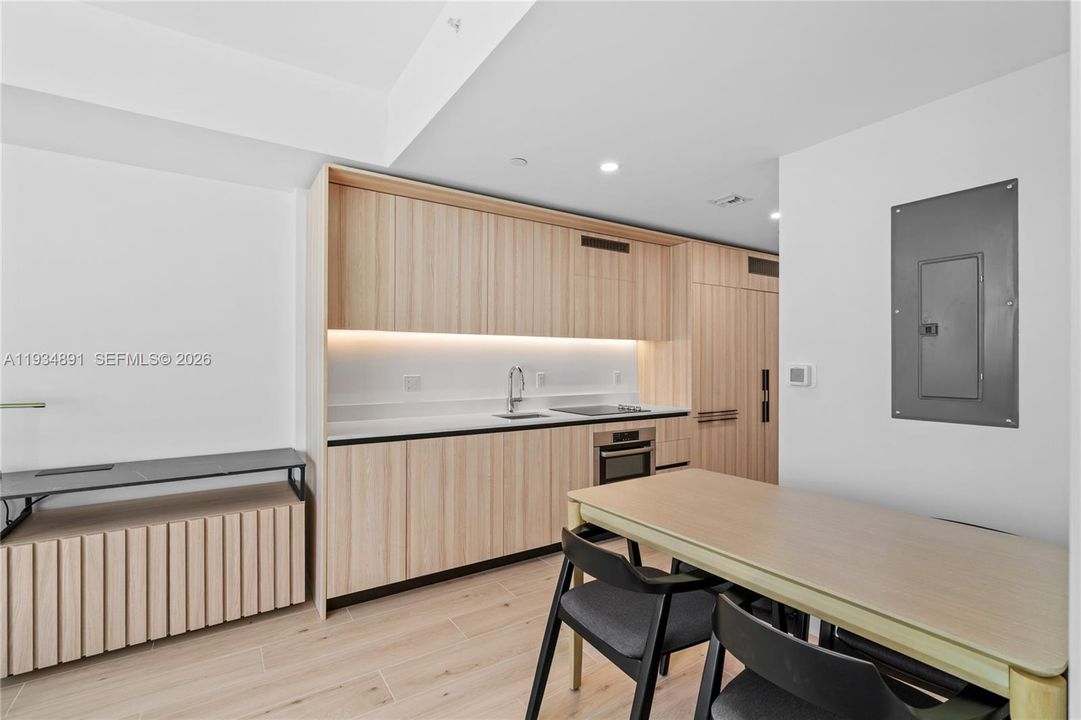 En Venta: $875,000 (2 camas, 2 baños, 0 Pies cuadrados)