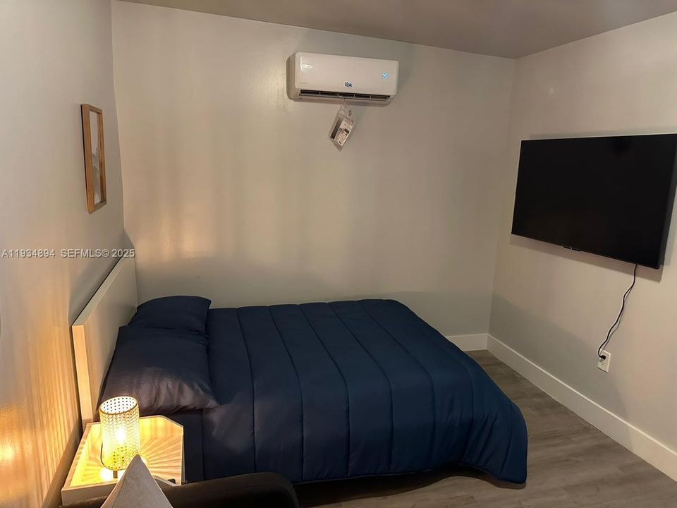 For Rent: $1,450 (0 beds, 1 baths, 1908 Square Feet)