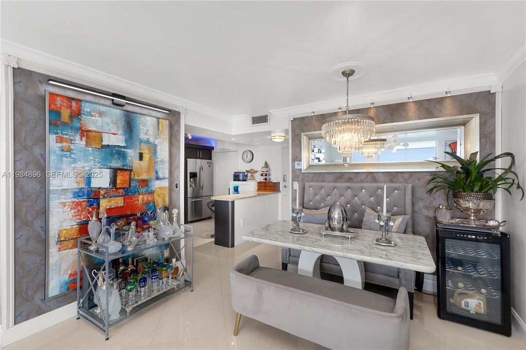 For Sale: $420 (2 beds, 2 baths, 1073 Square Feet)