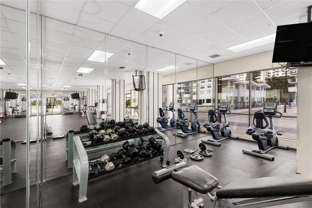 For Sale: $420 (2 beds, 2 baths, 1073 Square Feet)