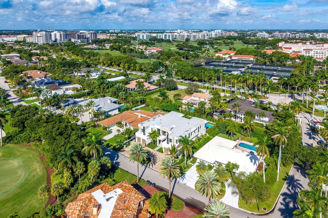 481_Thatch_Palm_Drive_Aerial_05