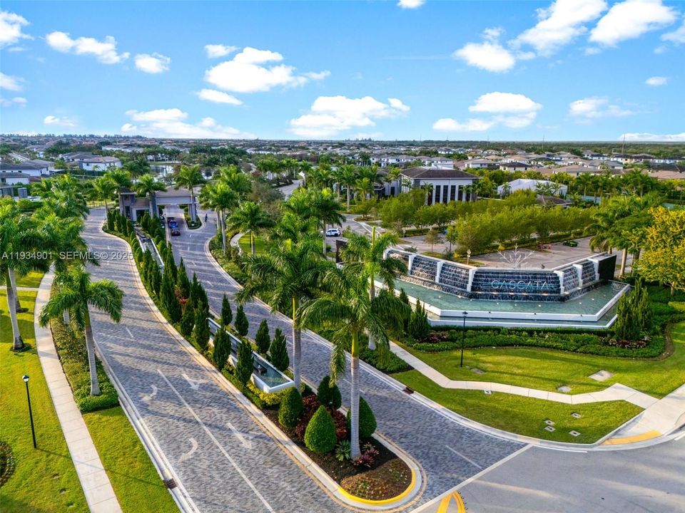 En Venta: $1,274,900 (4 camas, 4 baños, 4274 Pies cuadrados)