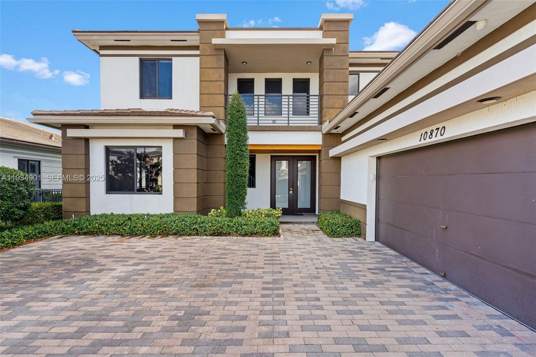 En Venta: $1,274,900 (4 camas, 4 baños, 4274 Pies cuadrados)