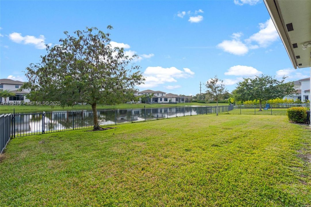 En Venta: $1,274,900 (4 camas, 4 baños, 4274 Pies cuadrados)